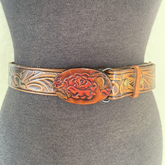 SOLD Vintage Embossed Rose Leather Belt - Picture 3 of 5